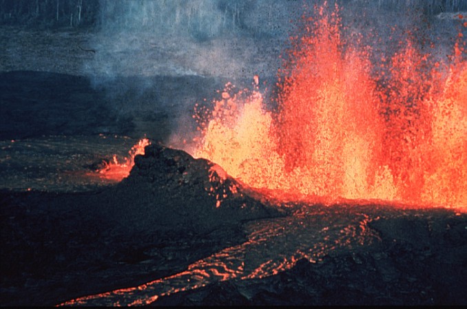 ปะทุ แนวรอยแตก fissure vent volcanic